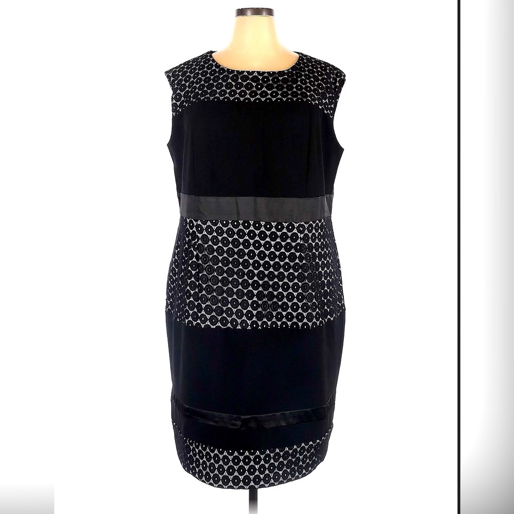 Sandra Darren eyelet lace dress, size 20